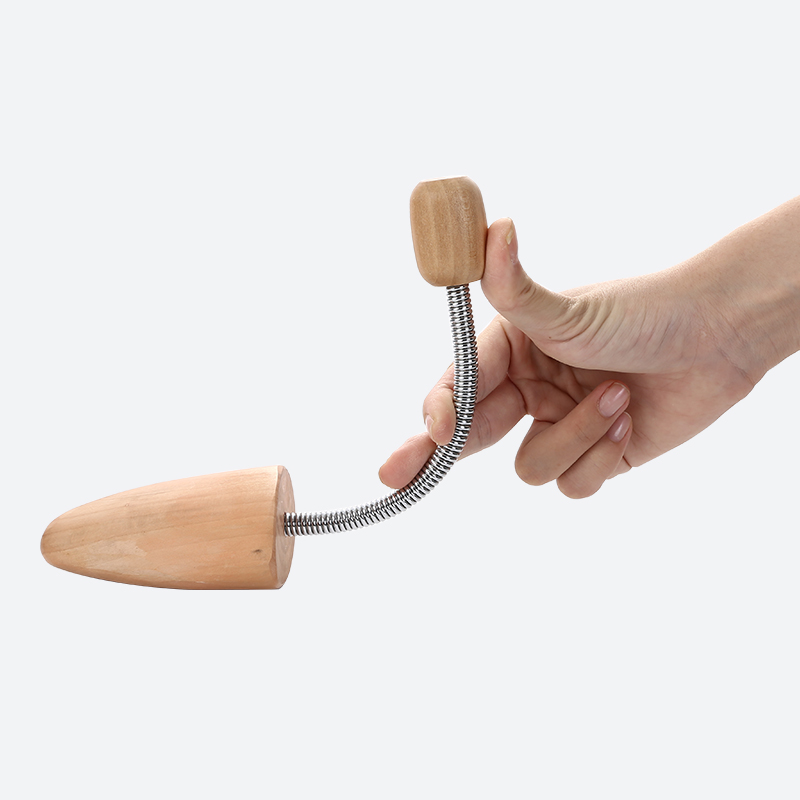 Cheap Spring Shoe Tree Wooden Shoe Tree Factory Directly High Strength Adjustable Lotus Wood Spring Shoe Tree For People