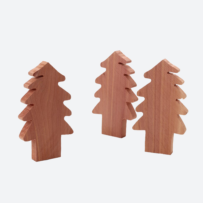 Tree shape Wooden decorations Small pieces can be combined randomly