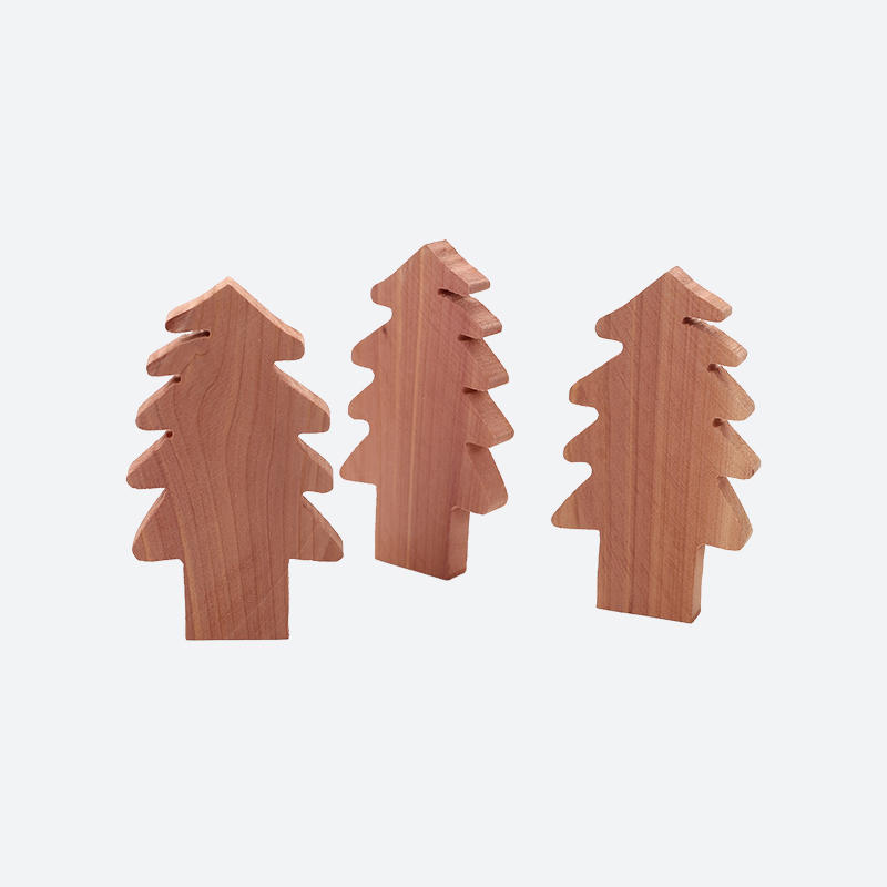 Tree shape Wooden decorations Small pieces can be combined randomly