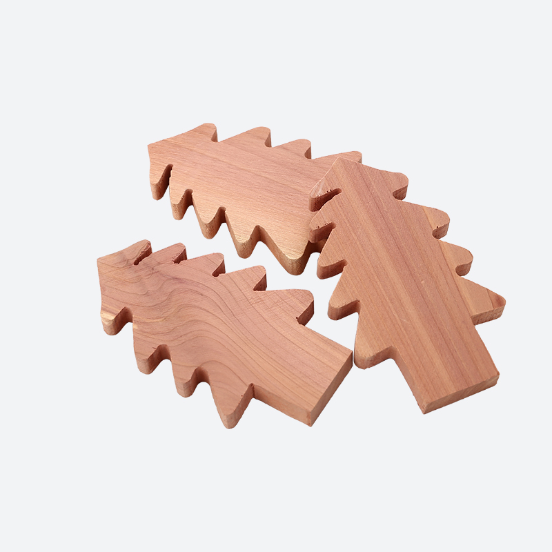 Tree shape Wooden decorations Small pieces can be combined randomly
