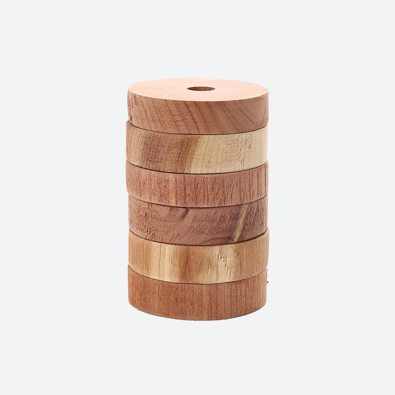 Disc Wooden decorations, Small pieces can be combined randomly
