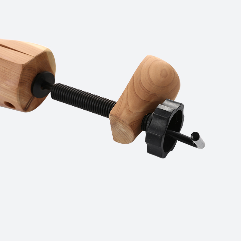 Cedar material Wooden shoe expander